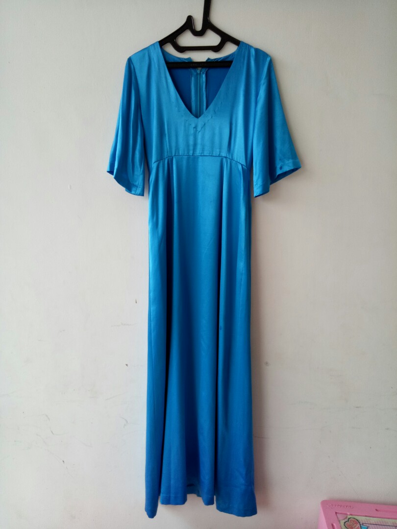 Trend Busana Kain Satin untuk Gaun dan Generasi Millenial